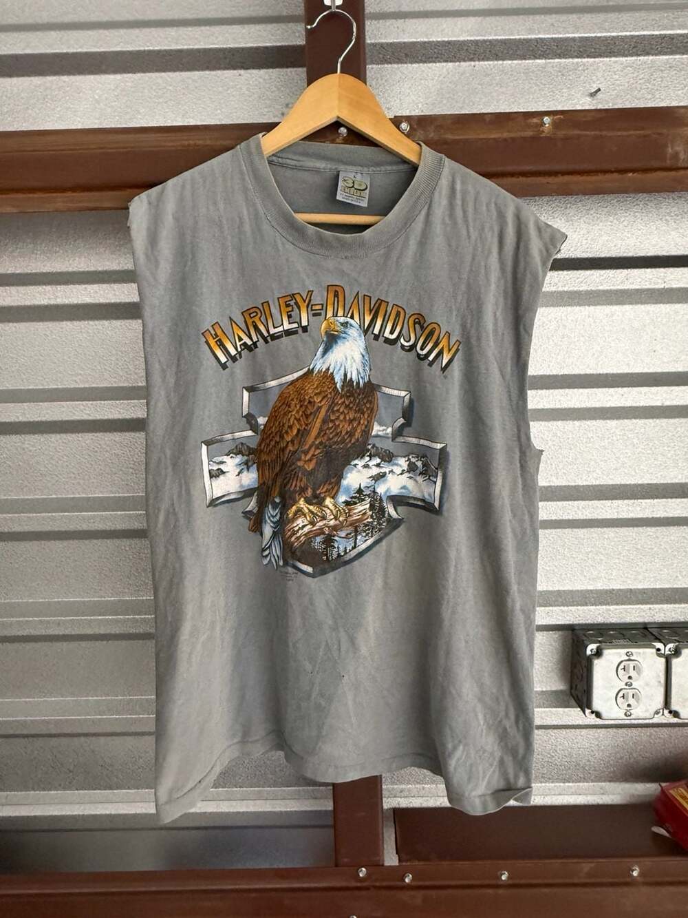 Vintage 1990 Harley-Davidson 3D Emblem Eagle Muscle T-Shirt - The Cycle Den Colu